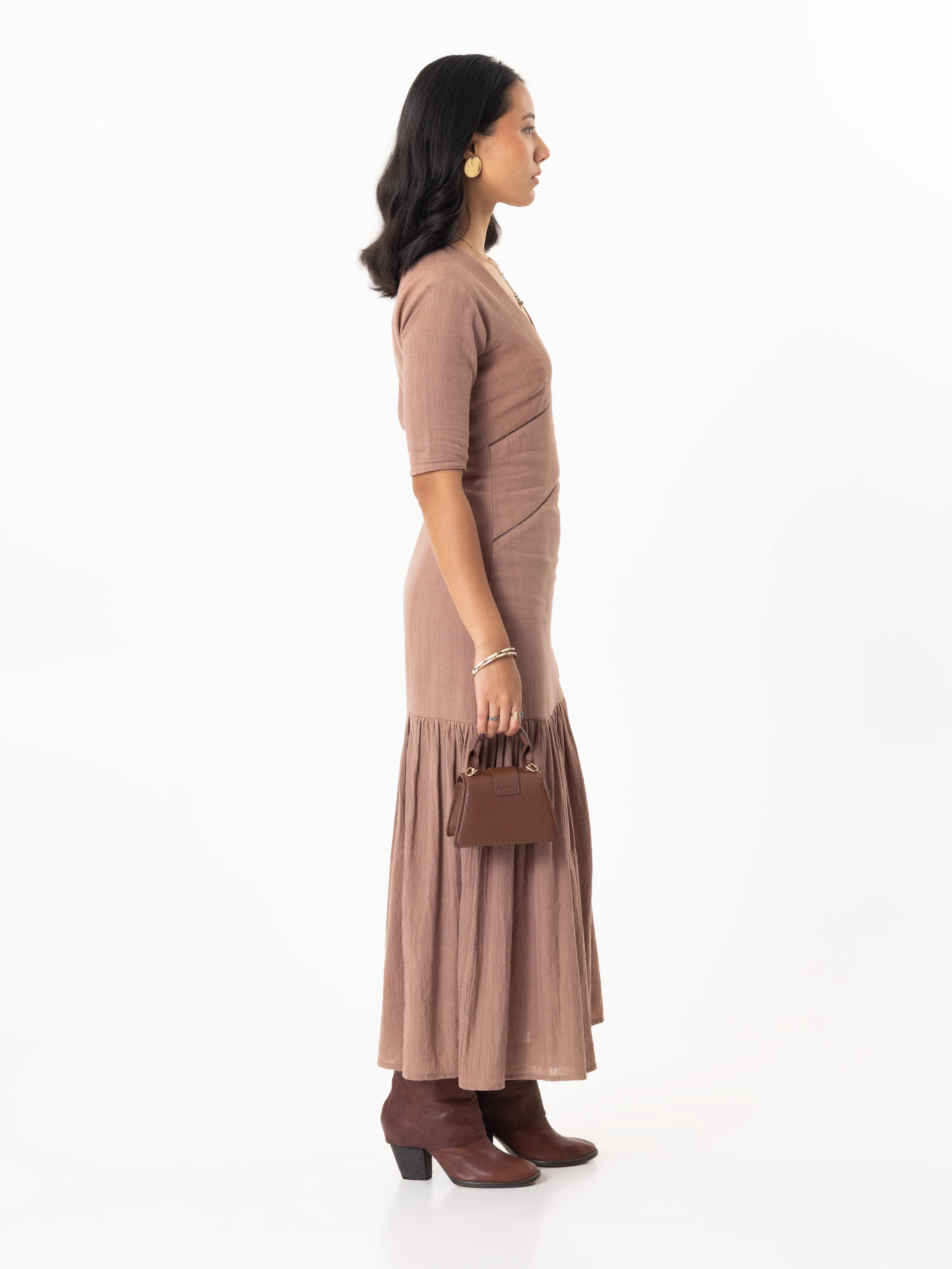 The "Aventurine Contour" Tiered Dress
