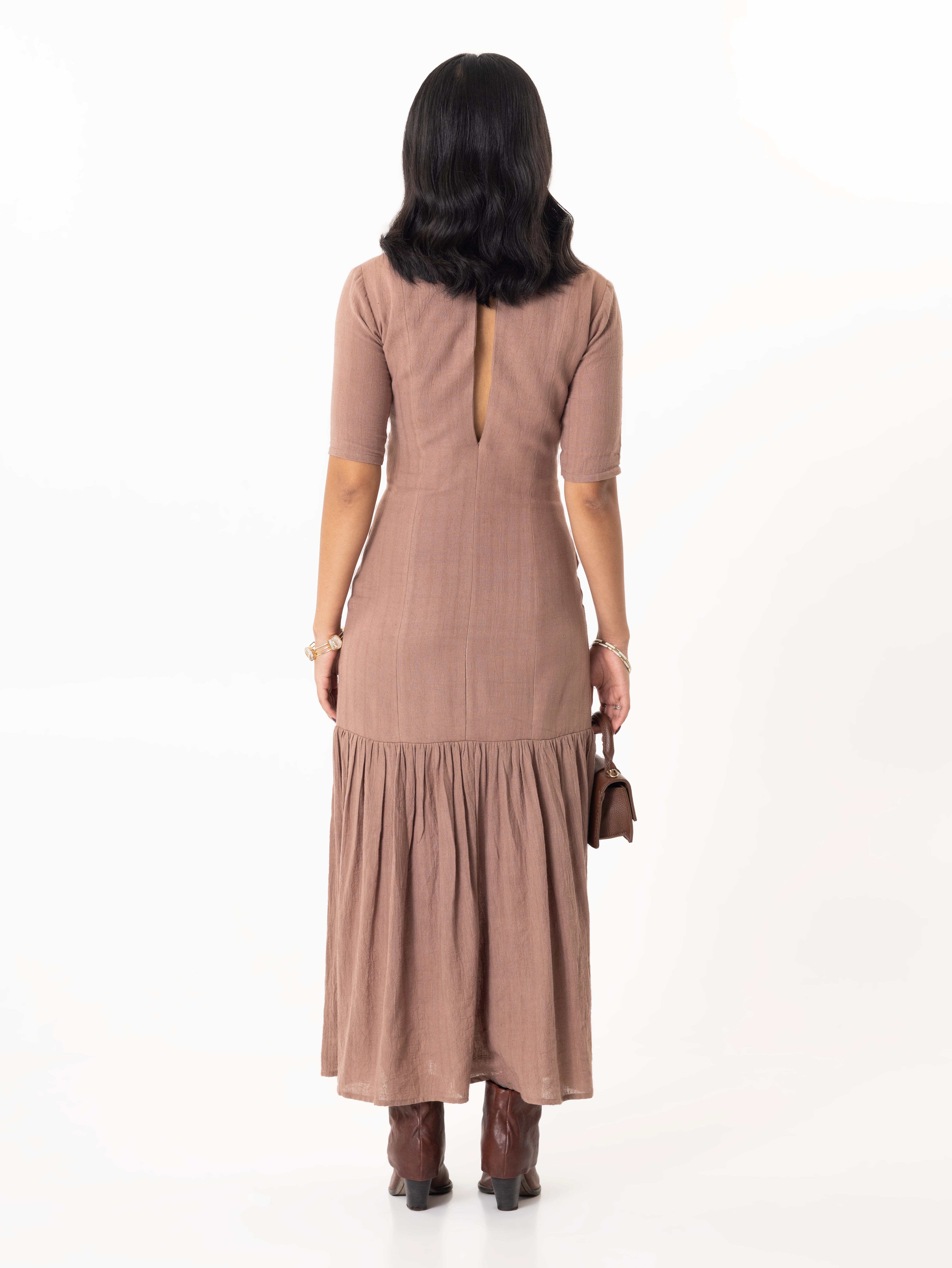 The "Aventurine Contour" Tiered Dress